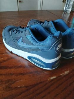 Nike Air Max Low-Top Sneakers