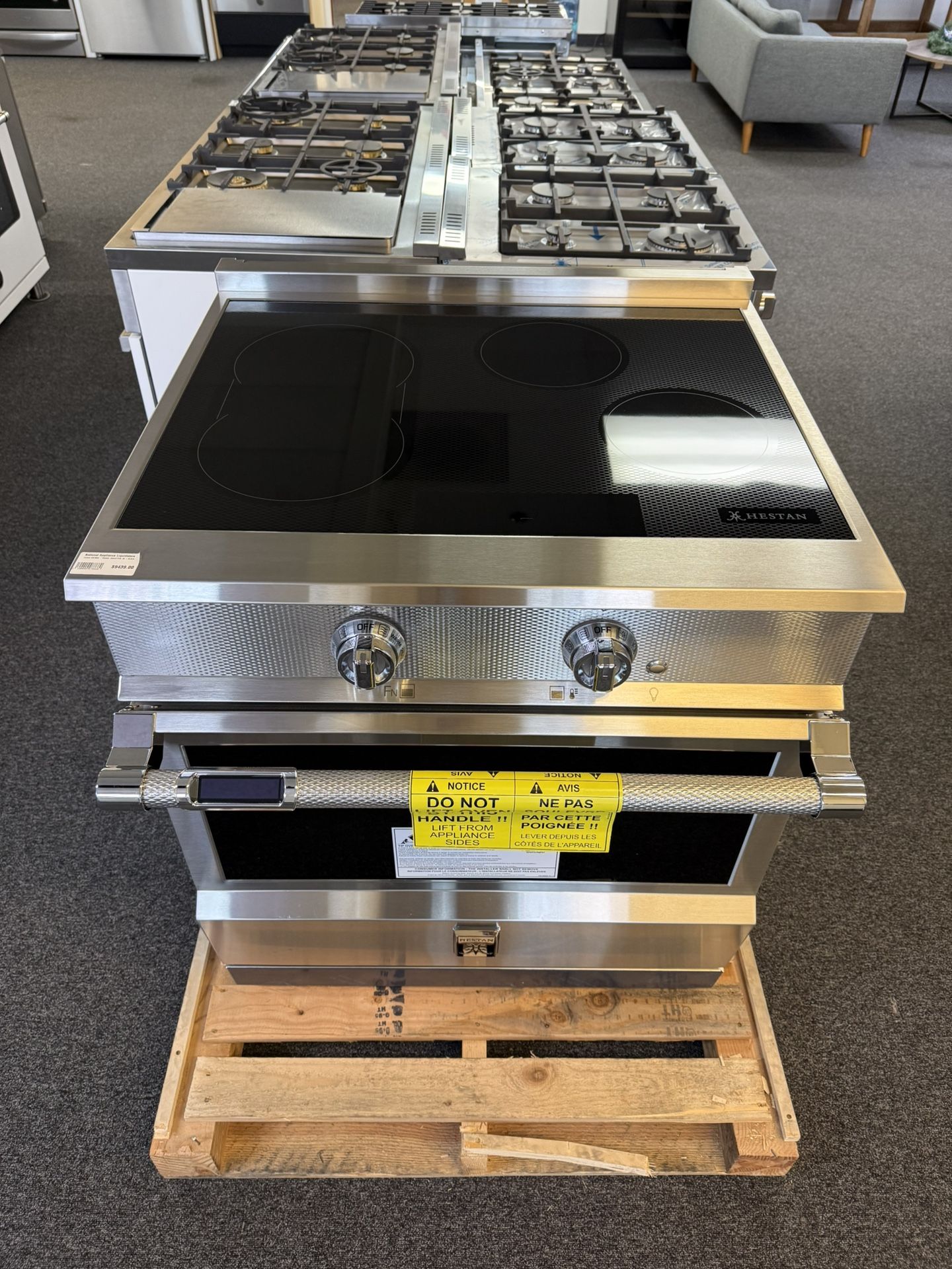 Hestan KRI Series KRI30BK 30 Inch Freestanding Induction Range