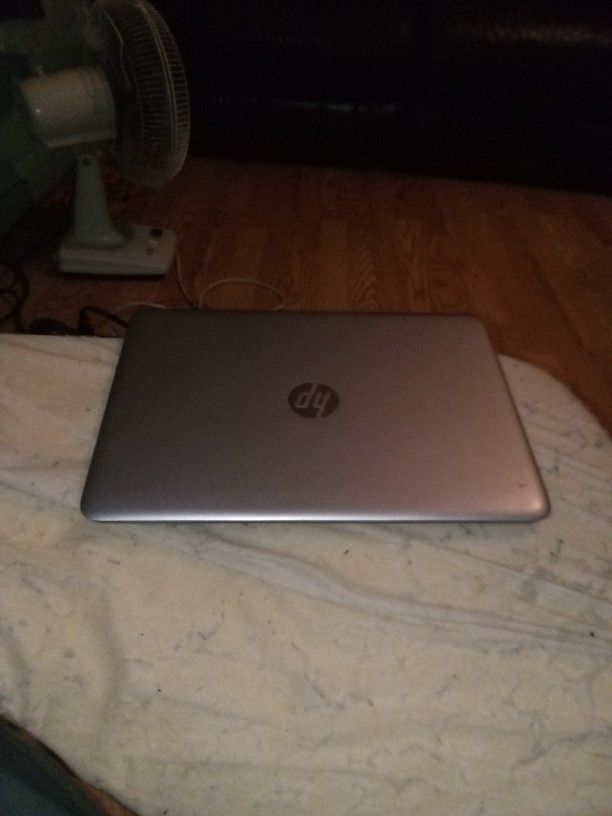 Laptop