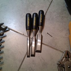 This is a Stanley 3-piece wood chisel set, model STHT16727. 