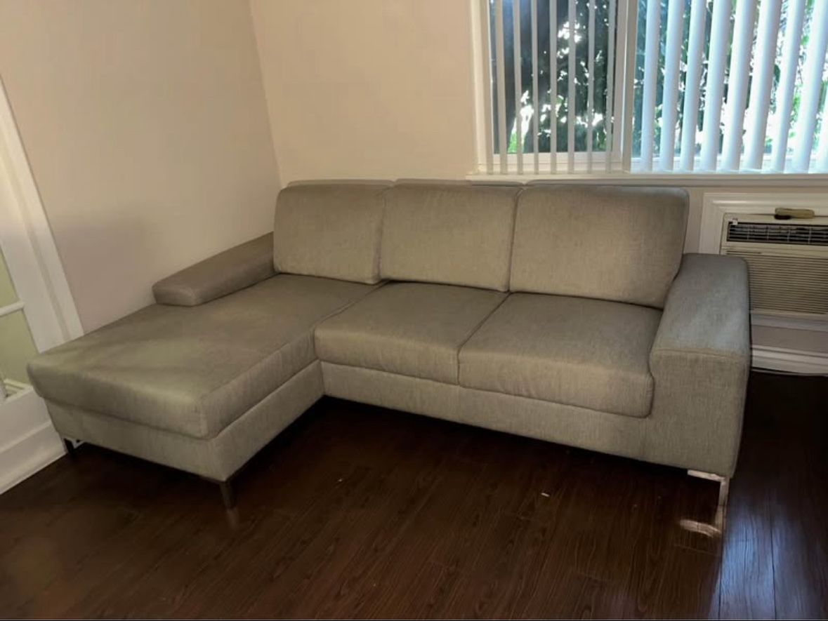 Sofa with chaise