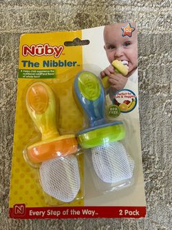 Nuby The Nibbler Baby Feeder 2-Pack
