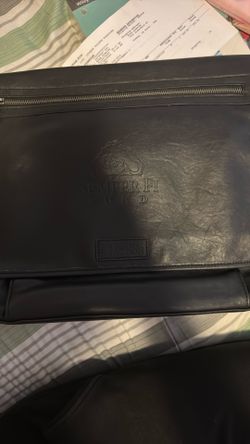 Kenneth Cole Reaction Laptop Backpack – Stylish & Travel-Ready