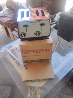 Wow vintage toaster with original box