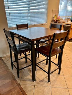 Counter Height Dining Table Set with 4 Chairs