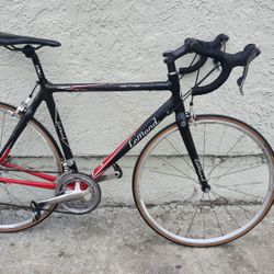 LEMOND ALPE D'HUEZ ROAD RACING BIKE 