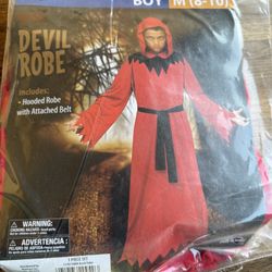 New Devil Robe Boy Halloween Costume Size (M) $5