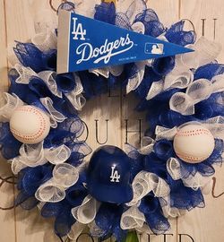 Dodger Wreath 