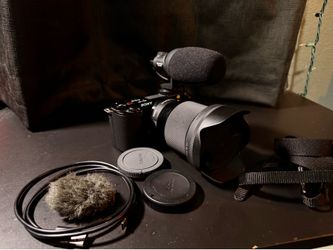 Sony ZV-E10 4K Camera with a Sigma 16mm f/1.4 DC DN