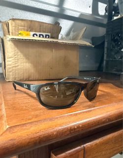 RAY BAN SUNGLASSES