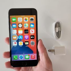 iPhone 6s - UNLOCKED - Like New  