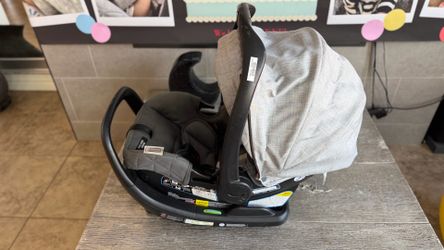 Graco car seat