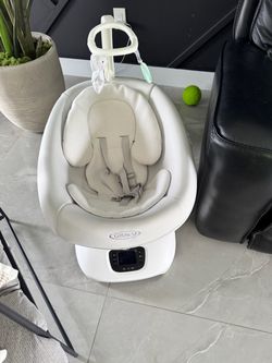 Baby swing