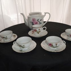 Tee Cups