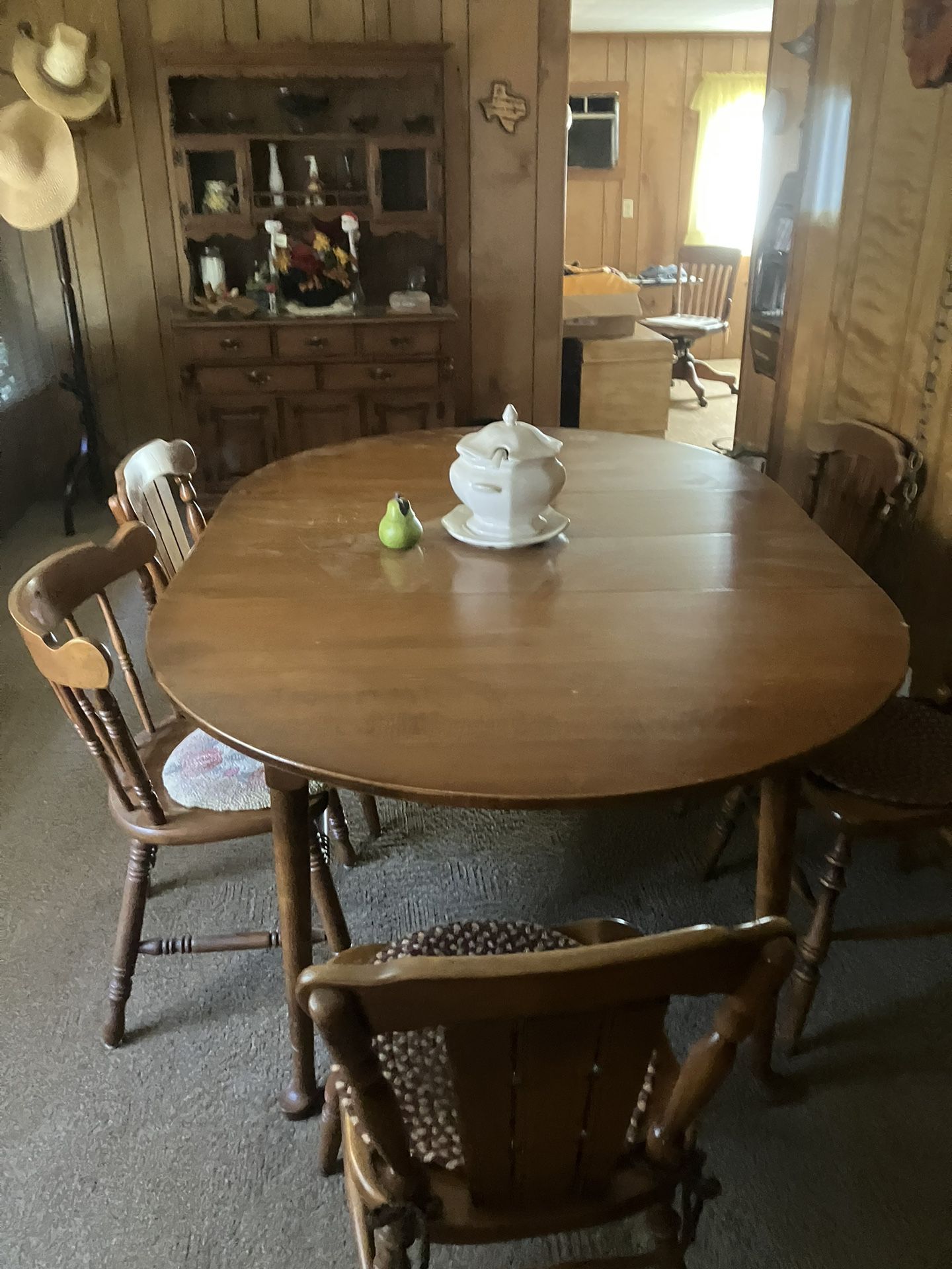 Tell City ChairCo. Large Dining Table With Sleeves and 4- Chairs 