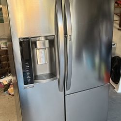 LG Refrigerator $650. Or Best Offer