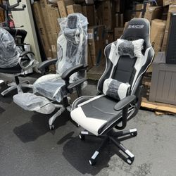 GAMING CHAIR 