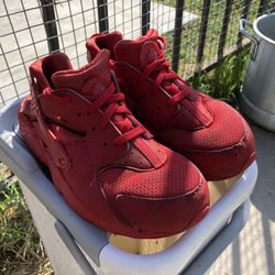 Nike Huaraches SIZE 2.5Y