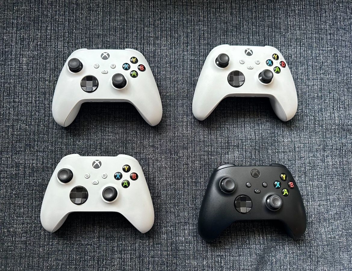 Xbox Series X/S Controllers