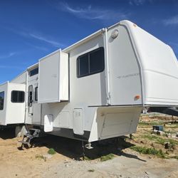 2004 34ft Fleetwood 5th Wheel
