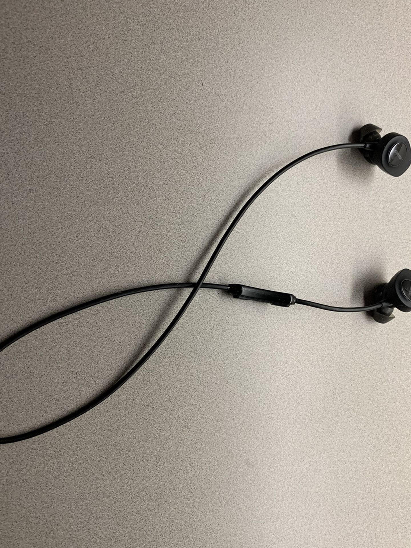 Bose Soundsport In Ear Neckband Headphones - Black