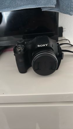 in great condition, Sony Cyber-shot 20.1 megapixels DSC/H 300