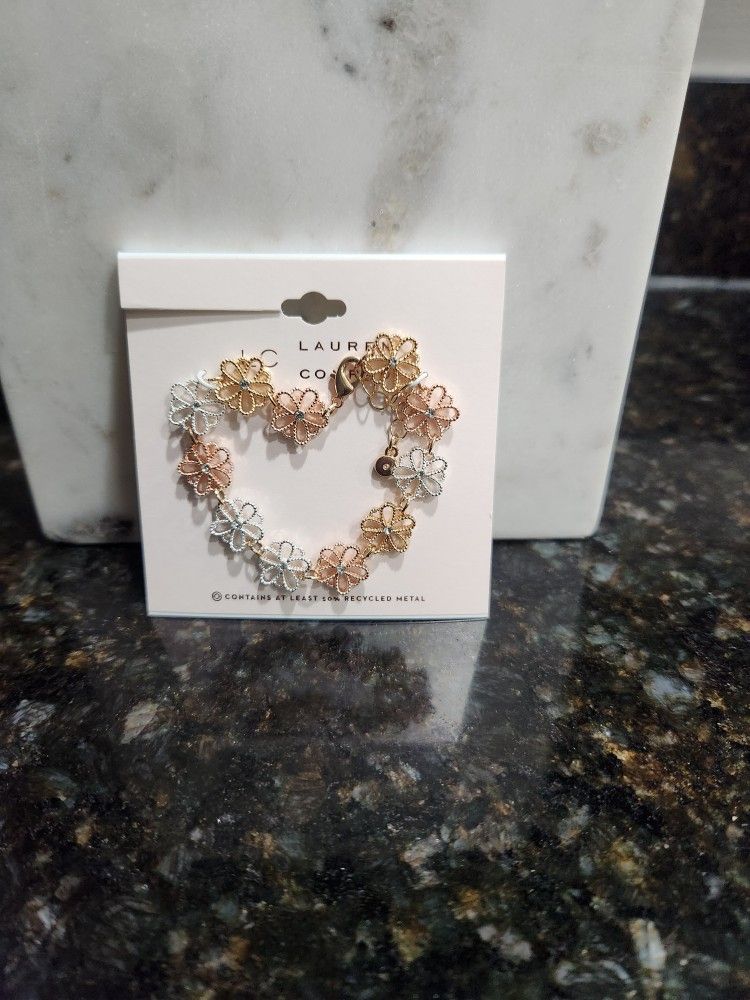BUY 1 JEWLERY ITEM GET 1 50% OFF__LC LAUREN CONRAD Tri Tone Textured Flower Bracelet