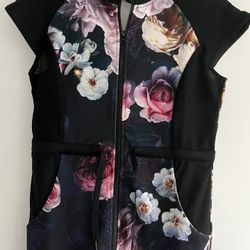 Peony Women’s Floral Scuba Top