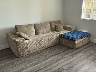 Sectional - Right Facing Chaise