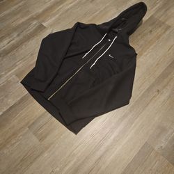 BRAND NEW NIKE HOODIE ⚫️⚪️🐼