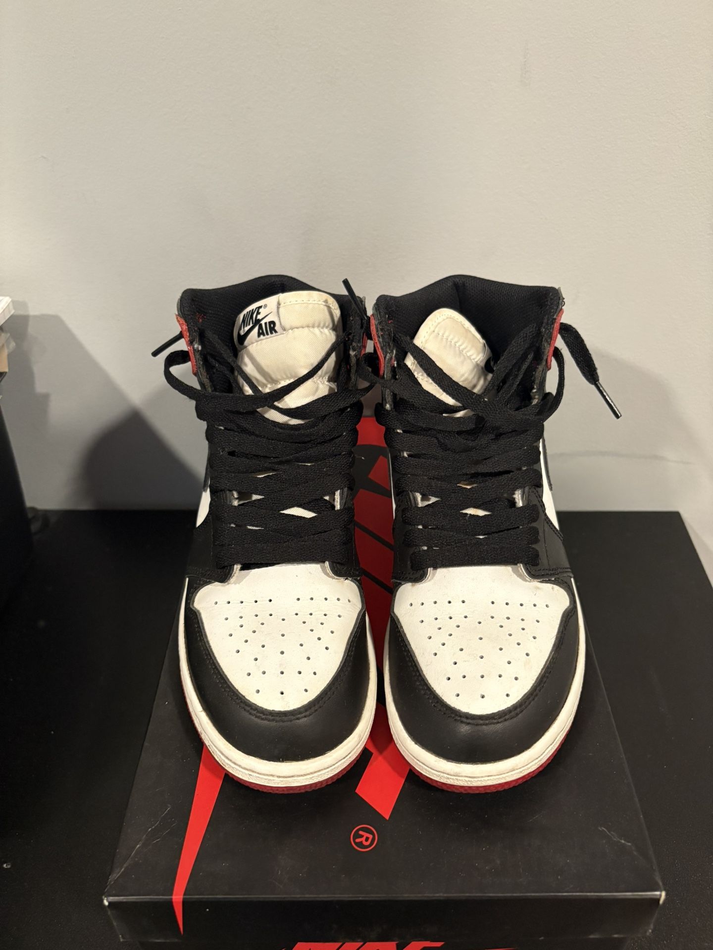Jordan 1 BG Black Toe 5.5Y