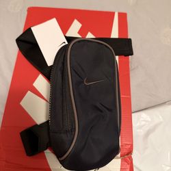 Nike crossbody bag