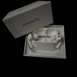 Apple AirPods Pro (2nd Gen, USB-C) – Open Box