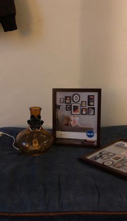Lamp and 2 8x10 picture frames
