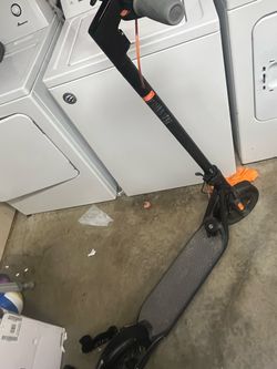 Electric scooter
