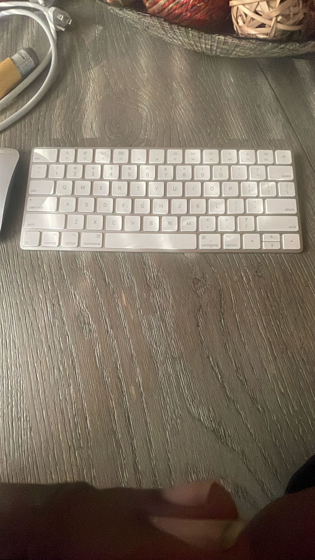 Apple Keyboard