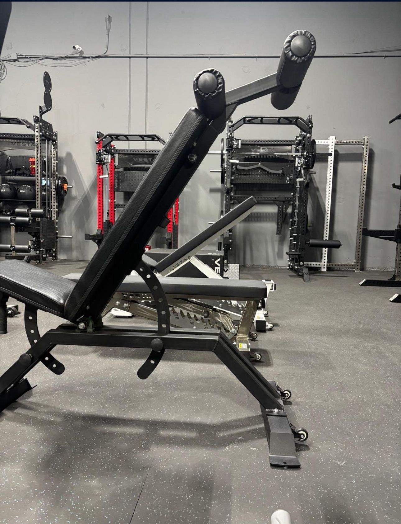  Adjustable Weight Bench