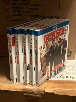 Chuck: The Complete Series - Seasons 1-5 (Blu-ray) With Slipcovers