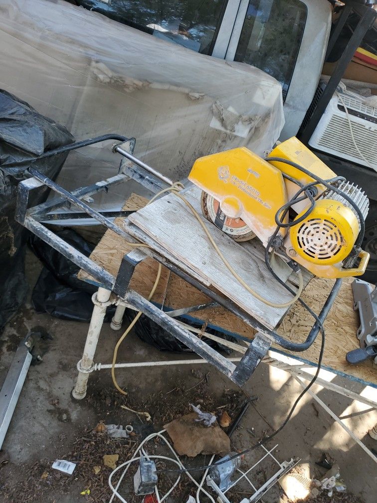 Professional Tile Saw