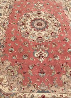 Persian Rug Silk &Wool 100% Hand Knotted (Accept Best Offer)