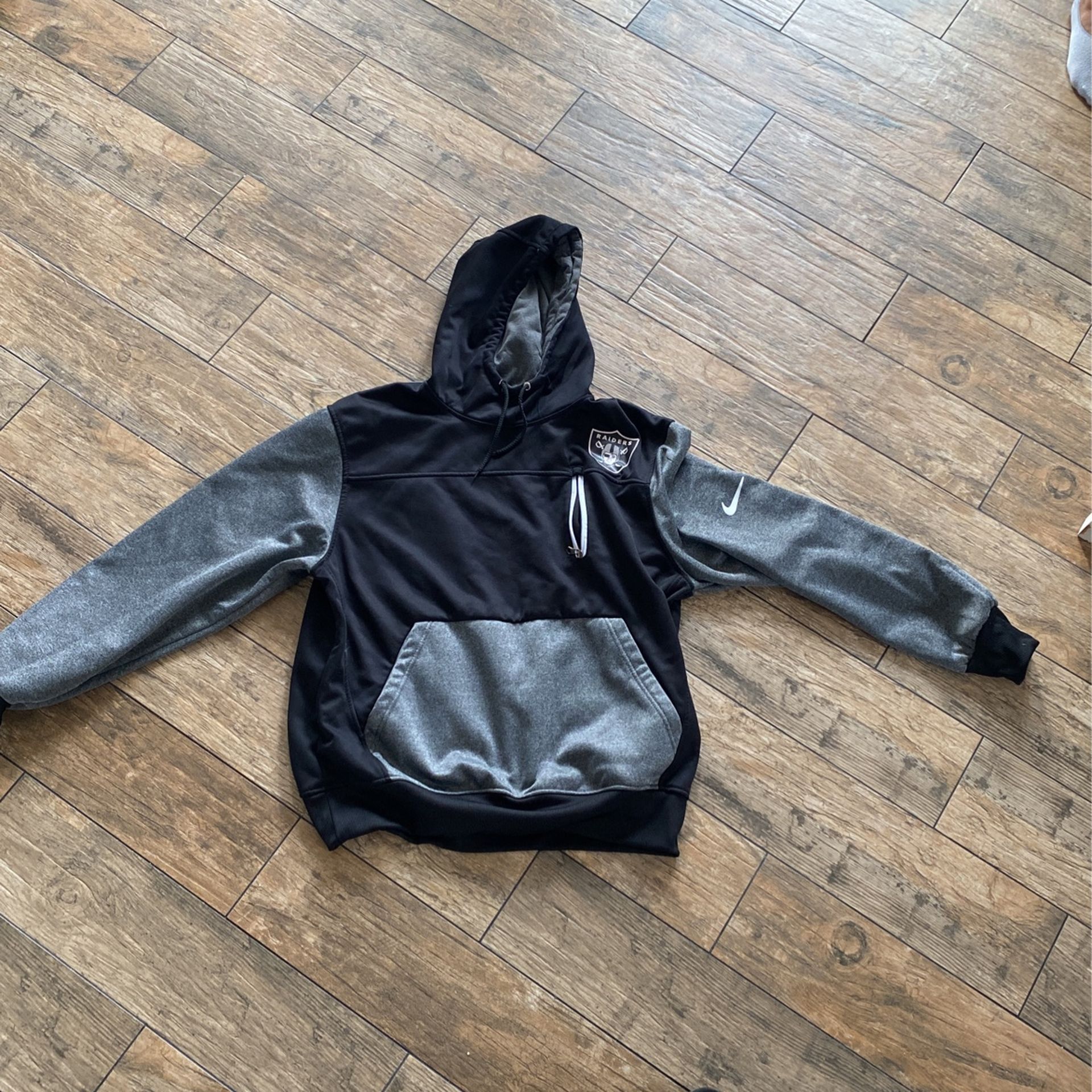 NIKE RAIDERS HOODIE