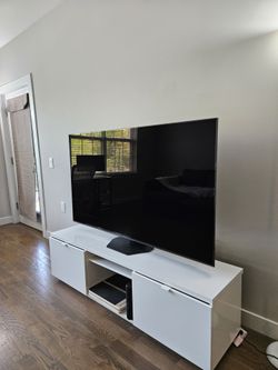 65 inch Hisense U8N 4K MiniLED Smart TV - LIKE NEW