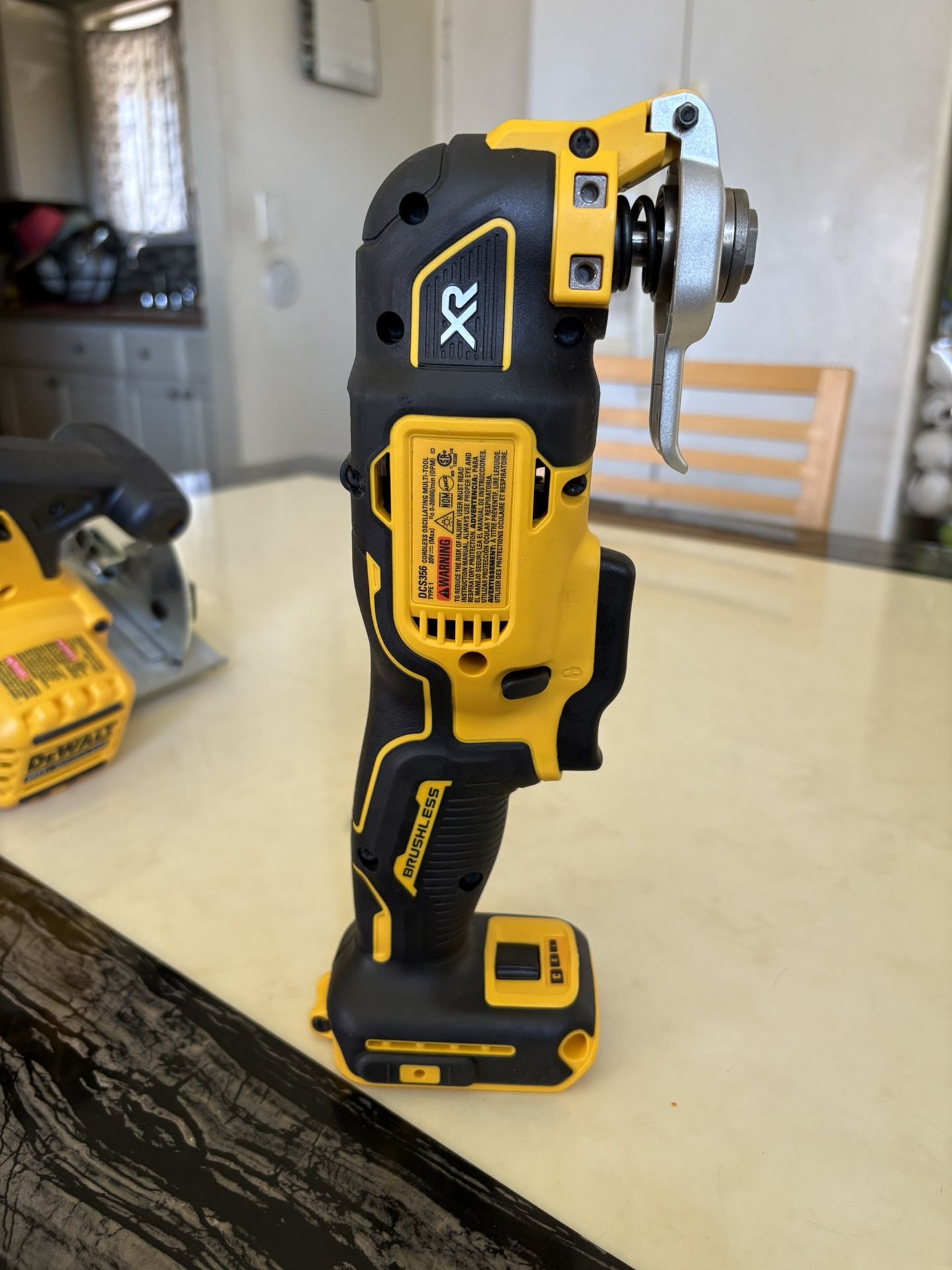 DEWALT 20V Oscillating Multi-Tool Cordless