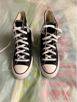 Brand New Women’s CONVERSE Chuck Taylor High Top Black and White Size 8