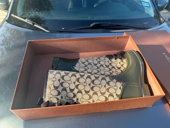 Coach boots