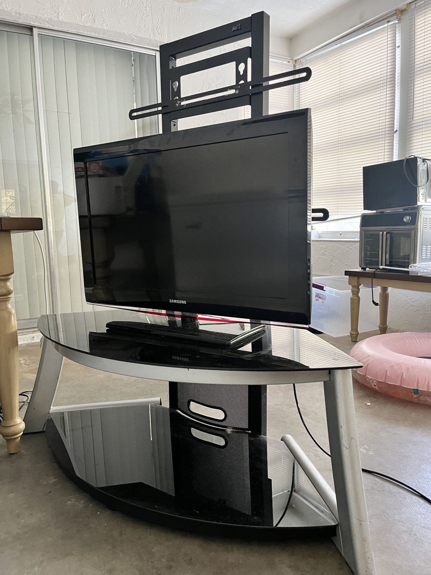 TV & TV Stand