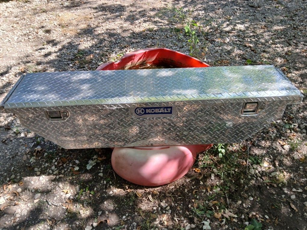 Truck Tool Box