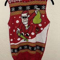 Youth Well Worn Christmas Sweater Vest size Medium