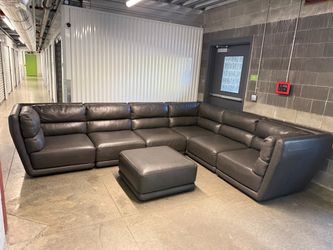 Like New Macy’s CHATEAU D’AX Leather Modular Sectional Sofa Couch