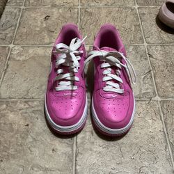 Nike Air Force Ones ( Size 3.5y Girls)